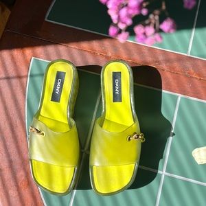 vintage DKNY green platform jelly slides size 37